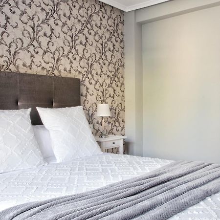 Apartamentos Bahia San Lorenzo Хихон Екстериор снимка